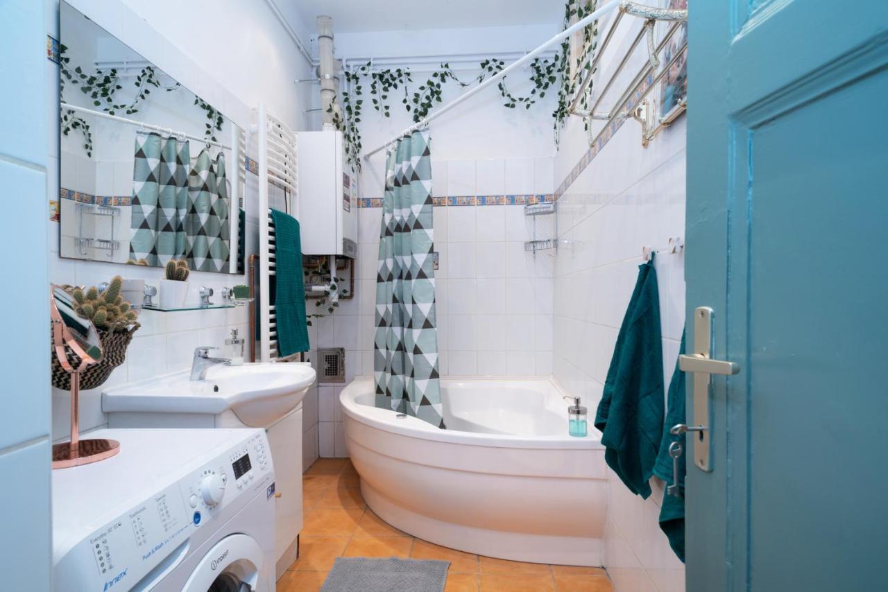Cozy Boho Apartment, Super Central, Parliament, Netflix بودابست المظهر الخارجي الصورة