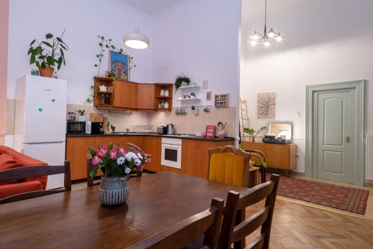 Cozy Boho Apartment, Super Central, Parliament, Netflix بودابست المظهر الخارجي الصورة